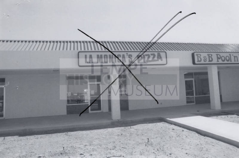 La Monica's Pizza Restaurant - 1813 East Baseline Road, Tempe, Arizona