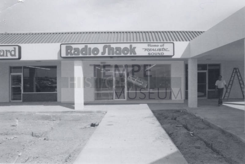 Radio Shack - 1813 East Baseline Road, Tempe, Arizona