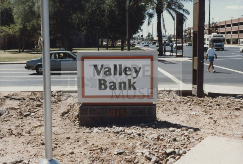 Valley Bank - 915 South Rural Road - Tempe, Arizona