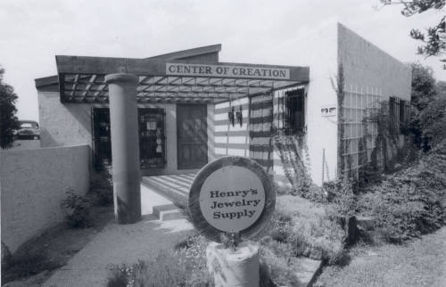 Henry's Jewelery Supply - 2025 West Baseline Road, Tempe, Arizona