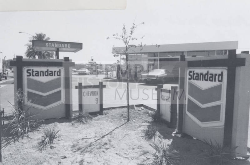 Standard Gasoline Station - 5 East Broadway Road, Tempe, Arizona