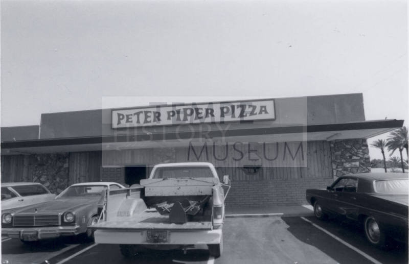 Peter Piper Pizza Restaurant - 19 East Broadway Road, Tempe, Arizona