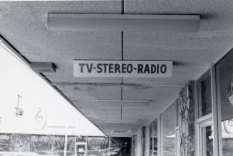 Walt's Hilltop TV and Stereo Repair - 41 East Broadway Road, Tempe, Arizona