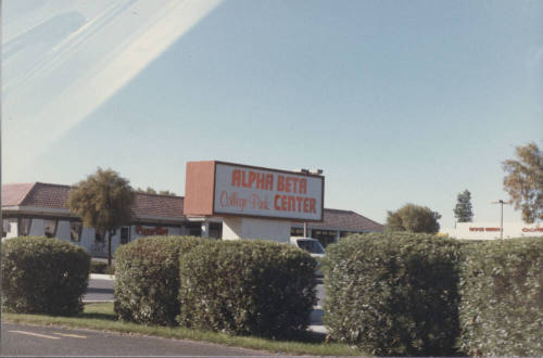 Alpha Beta Grocery Store - 5120 South Rural Road - Tempe, Arizona