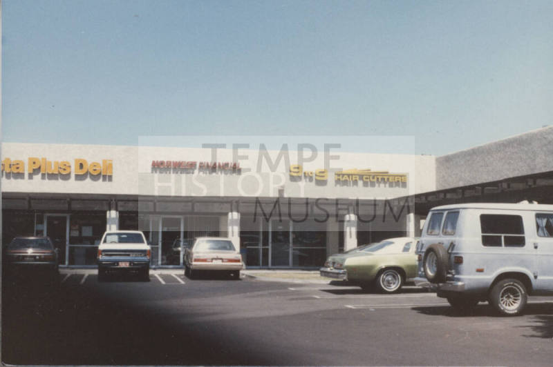 9 To 9 Hair Cutters - 5136 South Rural Road - Tempe, Arizona