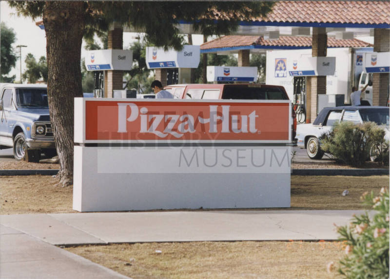 Pizza Hut - 5150 South Rural Road - Tempe, Arizona