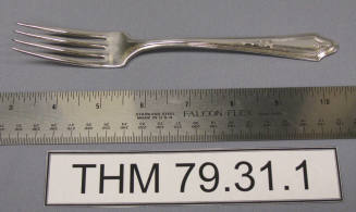 Oneida Tudor Plate Dinner Fork