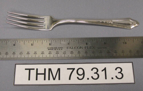 Oneida Tudor Plate Dinner Fork