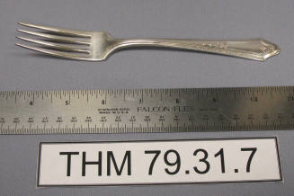 Oneida Tudor Plate Dinner Fork