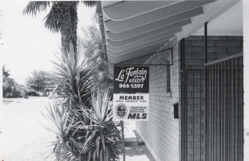 La Fontain Realty - 535 East Broadway Road, Tempe, Arizona