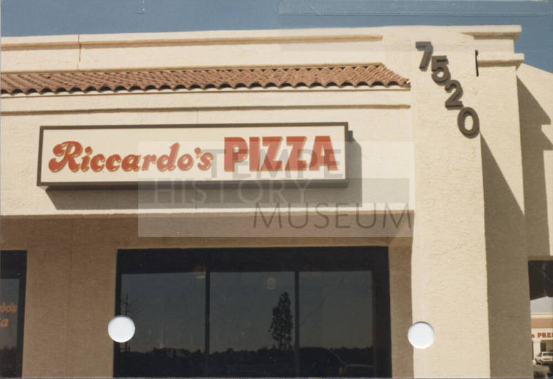Ricardo's Pizza - 7520 South Rural Road, Tempe, Arizona