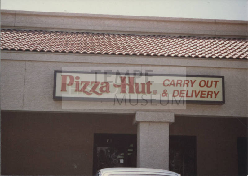 Pizza Hut - 7520 South Rural Road, Tempe, Arizona