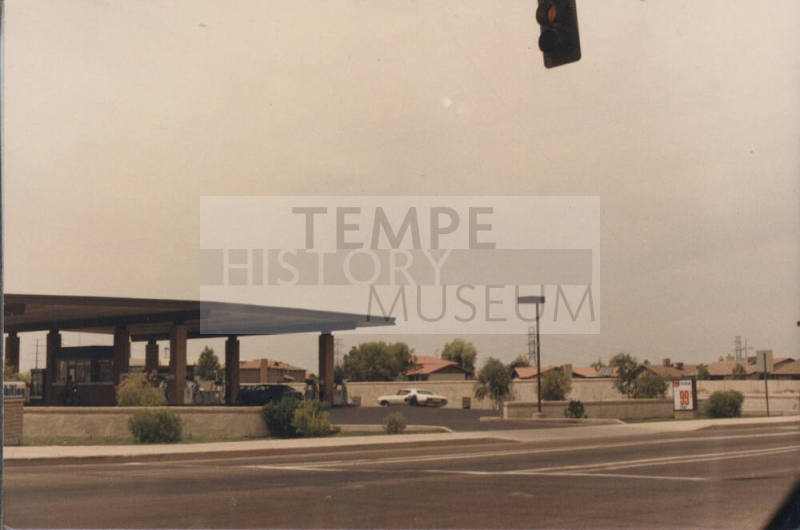 Whiting Gas Station - 7550 South Rural Road, Tempe, Arizona