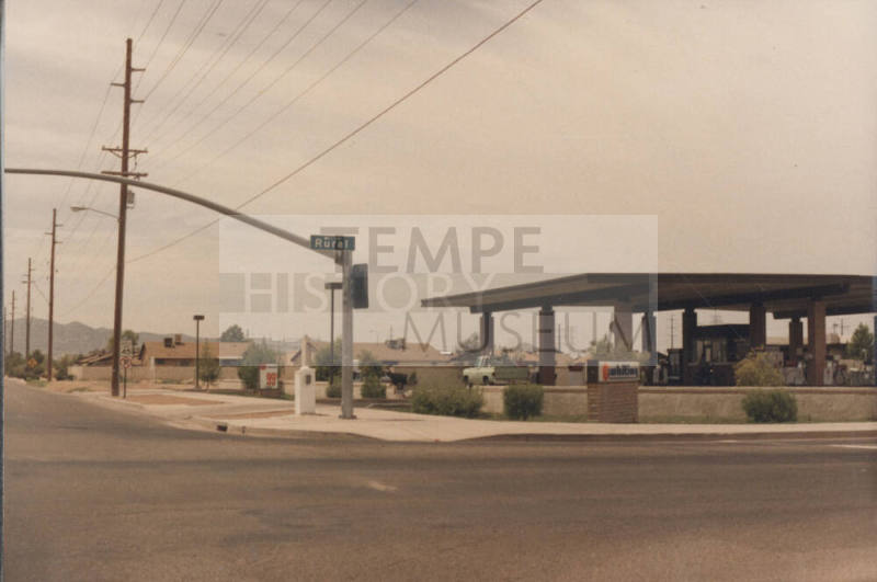 Whiting Gas Station - 7550 South Rural Road, Tempe, Arizona
