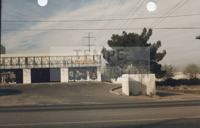 Sweet Dreams - 550 North Scottsdale Road, Tempe, Arizona