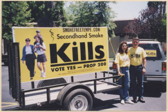 Trailer Mobile Prop 200 Signs with Holzapfels.