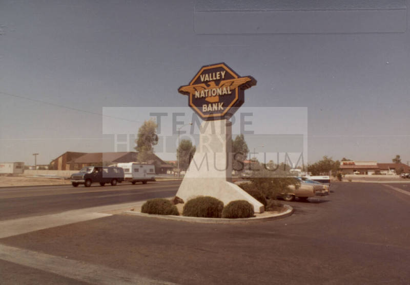 Valley National Bank - 444 West Broadway Road, Tempe, Arizona