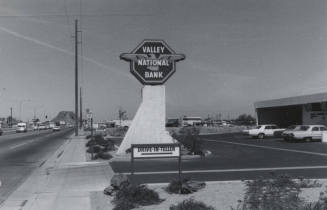 Valley National Bank - 444 West Broadway Road, Tempe, Arizona
