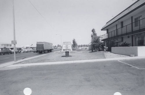 Western 6 Motel - 513 West Broadway Road, Tempe, Arizona