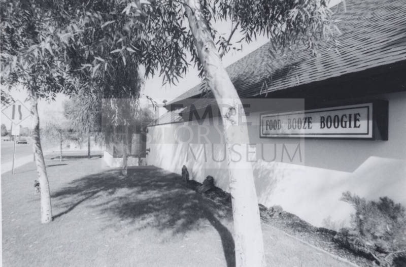 Sadie Thompson's Restaurant - 530 West Broadway Road, Tempe, Arizona