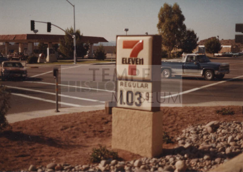 Seven Eleven  - 1405  North Scottsdale Road, Tempe, Arizona