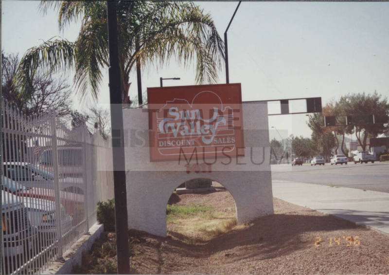 Sun Valley Discount Sales  - 1411  North Scottsdale Road, Tempe, Arizona