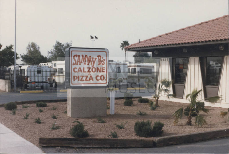 Sammy B's Calzone & Pizza Co. - 1420  North Scottsdale Road, Tempe, Arizona