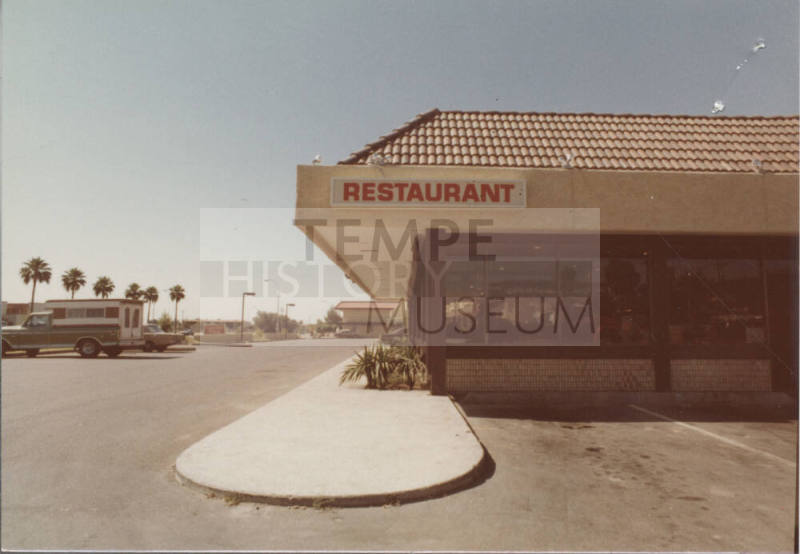 Jerry's Restaurant  -  1750  North Scottsdale Road, Tempe, Arizona