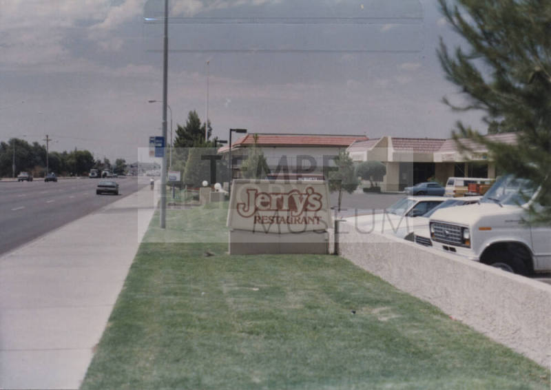 Jerry's Restaurant  -  1750  North Scottsdale Road, Tempe, Arizona