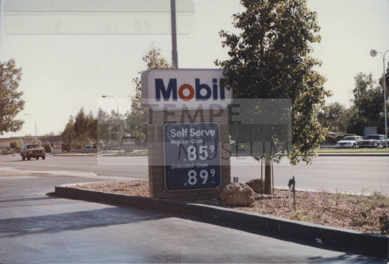 Mobil Gas Station   -  1925 North Scottsdale Road,  Tempe, Arizona