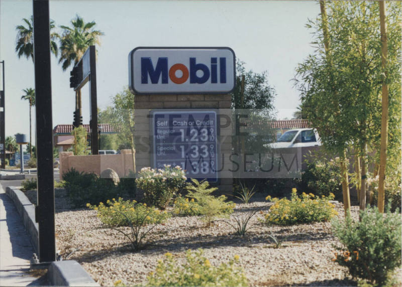 Mobil Gas Station   -  1925 North Scottsdale Road,  Tempe, Arizona