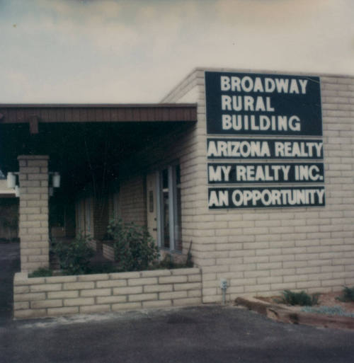 Broadway Rural Office Building - 734 East Broadway Road, Tempe, Arizona