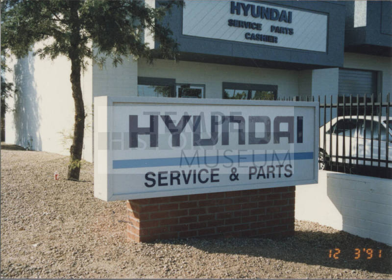 Hyundai Service & Parts   -  2404 North  Scottsdale Road,  Tempe, Arizona