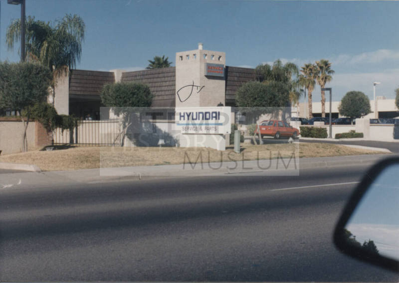 Hyundai Service & Parts  -  2412 North   Scottsdale Road,  Tempe, Arizona