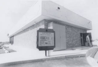 Wendy's Hamburger Restaurant - 790 West Broadway Road, Tempe, Arizona