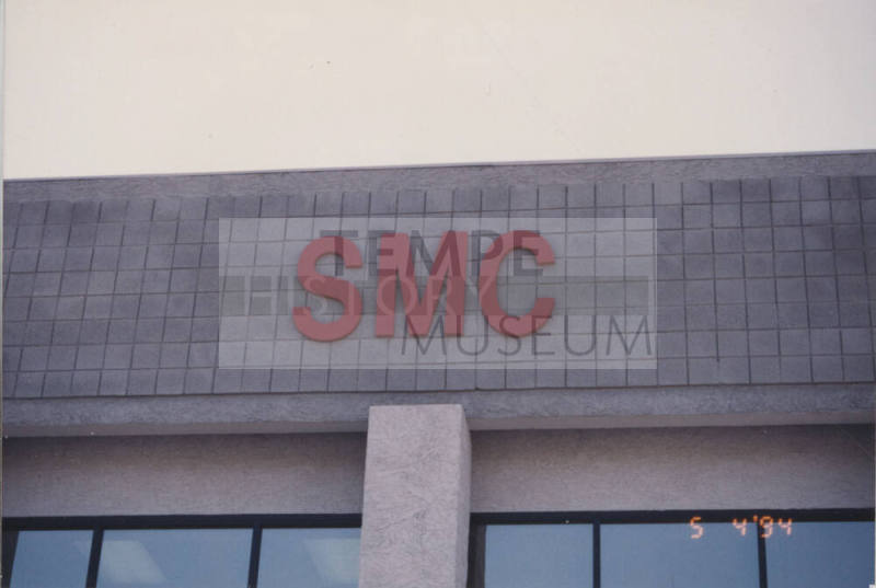 (SMC) - 230 South Siesta Lane, Tempe, Arizona