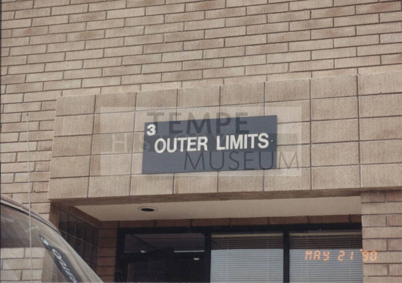 Outer Limits - 625 South Smith Road, Tempe, Arizona