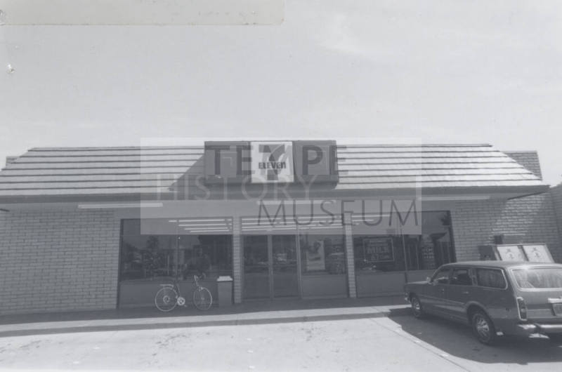Seven Eleven Food Store - 830 West Broadway Road, Tempe, Arizona