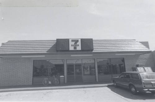Seven Eleven Food Store - 830 West Broadway Road, Tempe, Arizona