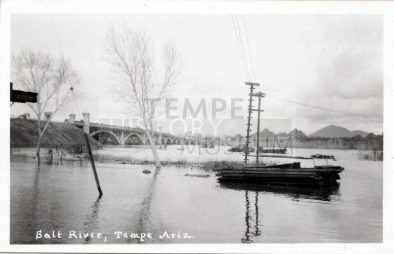 B/W of Salt River and bridge