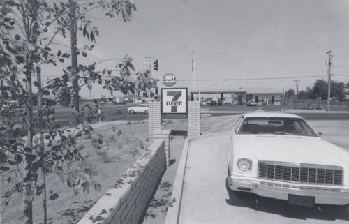 Seven Eleven Food Store - 830 West Broadway Road, Tempe, Arizona