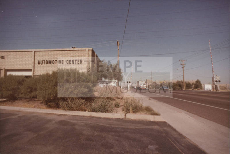 Automotive Center - 821 West Southern Avenue, Tempe, Arizona