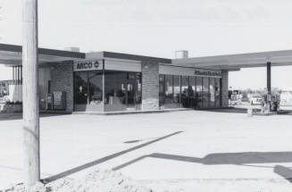 Arco Gasoline Station - 908 East Broadway Road, Tempe, Arizona