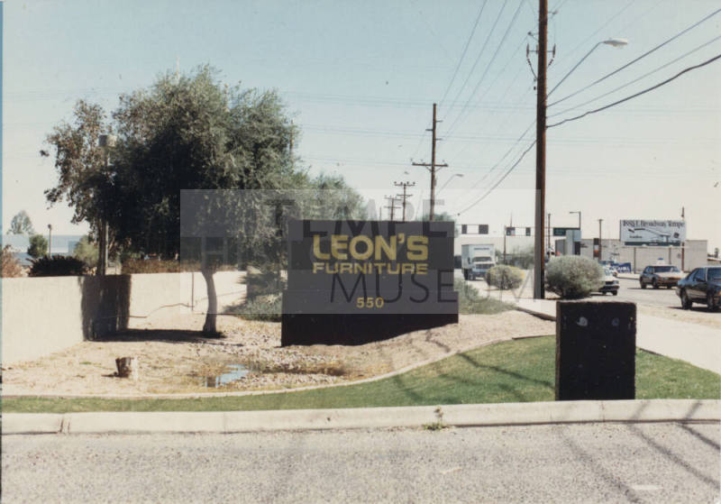Leon's  Furniture   - 550 West  Southern Avenue, Tempe, Arizona