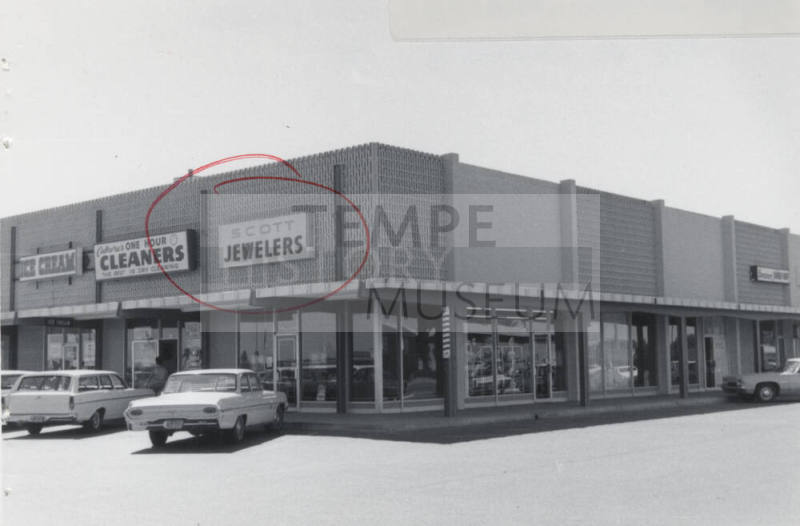 Scott Jewelers - 911 East Broadway Road, Tempe, Arizona