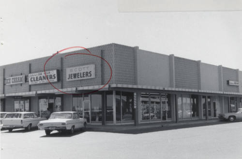 Scott Jewelers - 911 East Broadway Road, Tempe, Arizona