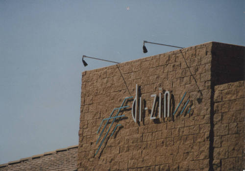 Di - Zin Hair Services  - 1420  East Southern Avenue, Tempe, Arizona