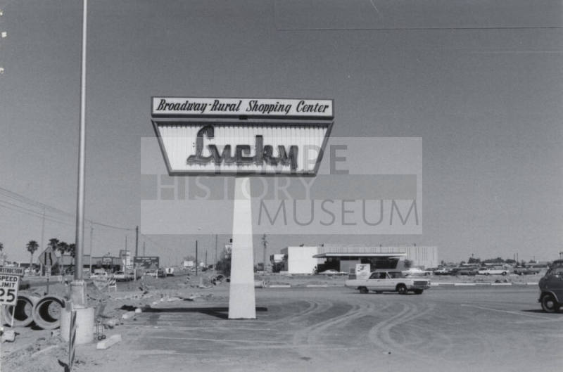 Broadway Rural Shopping Center - 2020 South Rural Road, Tempe, Arizona