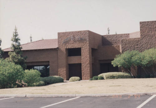 Di - Zin Hair Services  - 1420 East Southern Avenue, Tempe, Arizona