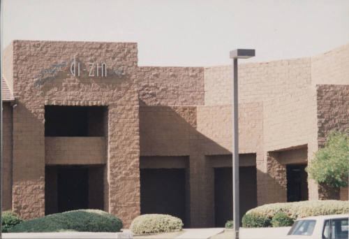 Di - Zin Hair Services  - 1420 East Southern Avenue, Tempe, Arizona